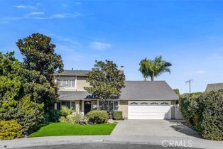 Single Family Residence, 21012 Manessa CIR, Huntington Beach, CA  Huntington Beach, CA 92646