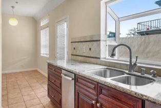 Single Family Residence, 18739 Chapel ln, Huntington Beach, CA 92646 - 5