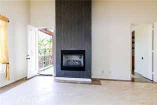 Townhouse, 320 5th st, Huntington Beach, CA 92648 - 5