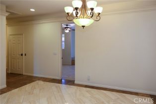 Townhouse, 320 5th st, Huntington Beach, CA 92648 - 8