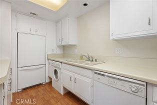 Condominium, 13681 Cedar Crest 93G, Seal Beach, CA 90740 - 12