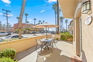 Single Family Residence, 111 14th, Huntington Beach, CA 92648 - 4