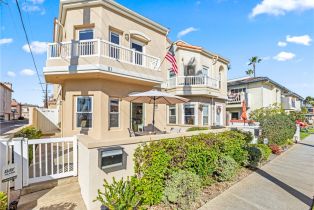 Single Family Residence, 111 14th, Huntington Beach, CA  Huntington Beach, CA 92648