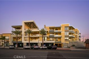 Condominium, 414 Main st, Huntington Beach, CA 92648 - 2