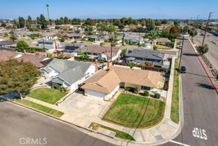 Single Family Residence, 19962 Gloucester ln, Huntington Beach, CA 92646 - 32