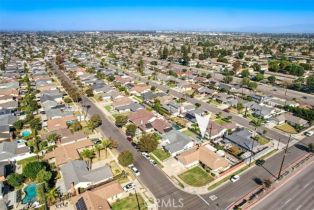 Single Family Residence, 19962 Gloucester ln, Huntington Beach, CA 92646 - 34