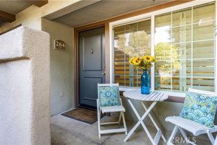 Condominium, 2800 Keller Dr #264, Tustin, CA 92782 - 8