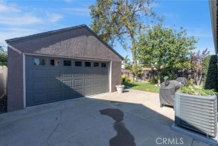 Single Family Residence, 528 Cambridge st, Orange, CA 92867 - 5