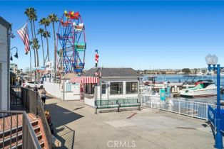 Single Family Residence, 200 Balboa blvd, Newport Beach, CA 92661 - 32