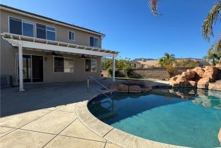 Single Family Residence, 1067 Winthrop dr, Corona, CA 92882 - 36