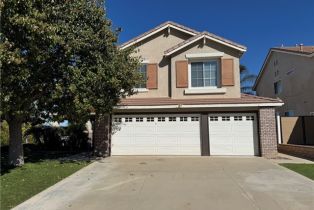 Single Family Residence, 1067 Winthrop DR, Corona, CA  Corona, CA 92882