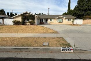 Single Family Residence, 20613 Blackhawk st, Chatsworth, CA 91311 - 2