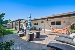 Single Family Residence, 8202 Holland dr, Huntington Beach, CA 92647 - 25