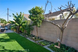 Single Family Residence, 8202 Holland dr, Huntington Beach, CA 92647 - 28