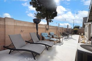 Single Family Residence, 17612 Wrightwood ln, Huntington Beach, CA 92649 - 28