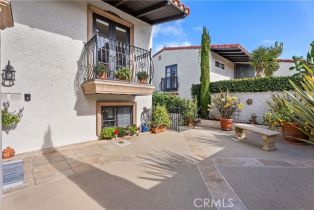 Single Family Residence, 2621 Vista Ornada, Newport Beach, CA 92660 - 8