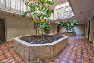 Condominium, 16022 Moorpark st, Encino, CA 91436 - 22