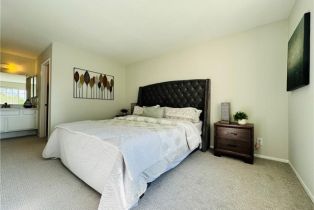 Condominium, 37 Greenfield, Irvine, CA 92614 - 9