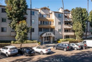 Condominium, 645 Chestnut avenue, Long Beach, CA 90802 - 2