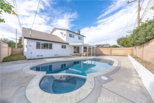 Single Family Residence, 15902 Dundalk ln, Huntington Beach, CA 92647 - 42