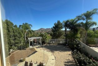 Single Family Residence, 1045 La Marillo cir, Corona, CA 92879 - 18