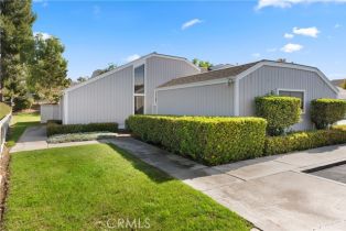 Single Family Residence, 2 Autumn Hill LN, Laguna Hills, CA  Laguna Hills, CA 92653