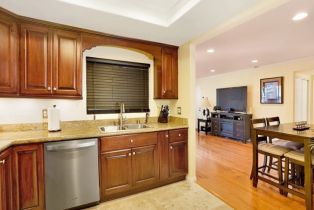 Condominium, 16962 Pacific Coast hwy, Huntington Beach, CA 92649 - 4