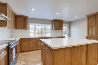 Single Family Residence, 25302 Wilkes pl, Laguna Hills, CA 92653 - 10