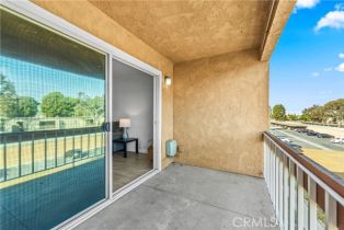 Condominium, 6600 Warner ave, Huntington Beach, CA 92647 - 25