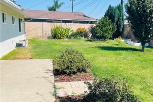 Single Family Residence, 15772 Plymouth ln, Huntington Beach, CA 92647 - 14