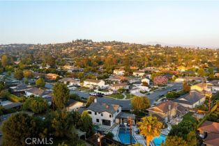 Single Family Residence, 11951 Gladstone dr, North Tustin, CA 92705 - 52