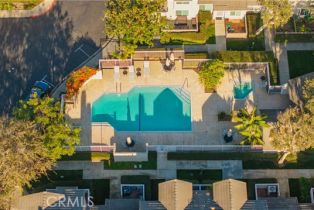 Condominium, 60 Christamon S, Irvine, CA  Irvine, CA 92620