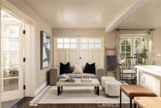 Single Family Residence, 31590 Jewel AVE, Laguna Beach, CA  Laguna Beach, CA 92651