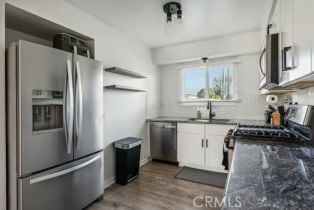 Condominium, 17232 Nisson Road, Tustin, CA 92780 - 11