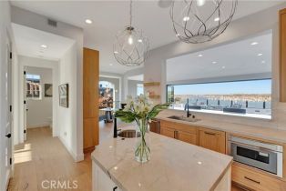 Condominium, 221 Carnation ave, Corona Del Mar, CA 92625 - 29