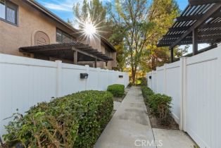 Condominium, 2278 Loma Alta dr, Fullerton, CA 92833 - 4