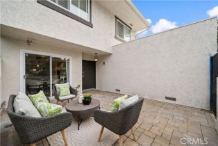 Condominium, 456 Vista Roma, Newport Beach, CA 92660 - 4