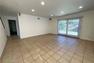 Single Family Residence, 16742 Montclair ln, Huntington Beach, CA 92647 - 11