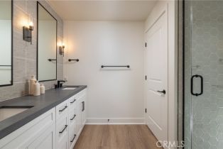 Condominium, 414 Main st, Huntington Beach, CA 92648 - 11