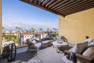 Condominium, 414 Main st, Huntington Beach, CA 92648 - 9