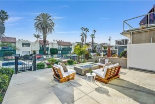 Single Family Residence, 125 8th st, Huntington Beach, CA 92648 - 10