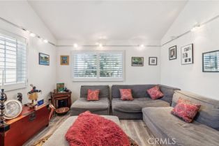 Single Family Residence, 5365 Tendilla ave, Woodland Hills, CA 91364 - 32