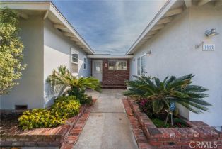 Single Family Residence, 1518 Priscilla ln, Newport Beach, CA 92660 - 4