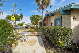 Residential Income, 618 15th st, Huntington Beach, CA 92648 - 4