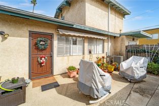 Residential Income, 618 15th st, Huntington Beach, CA 92648 - 5