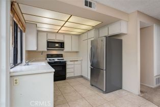 Single Family Residence, 2907 Cottonwood st, Orange, CA 92865 - 14