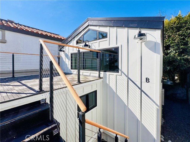 , 1105 Stanford ave, Redondo Beach, CA 90278 - 1