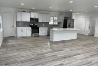 Single Family Residence, 12472 Woodlawn ave, Tustin, CA 92780 - 4