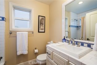 Single Family Residence, 2400 Holly ln, Newport Beach, CA 92663 - 31