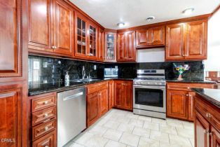 Condominium, 1745 Holly dr, Glendale, CA 91206 - 8